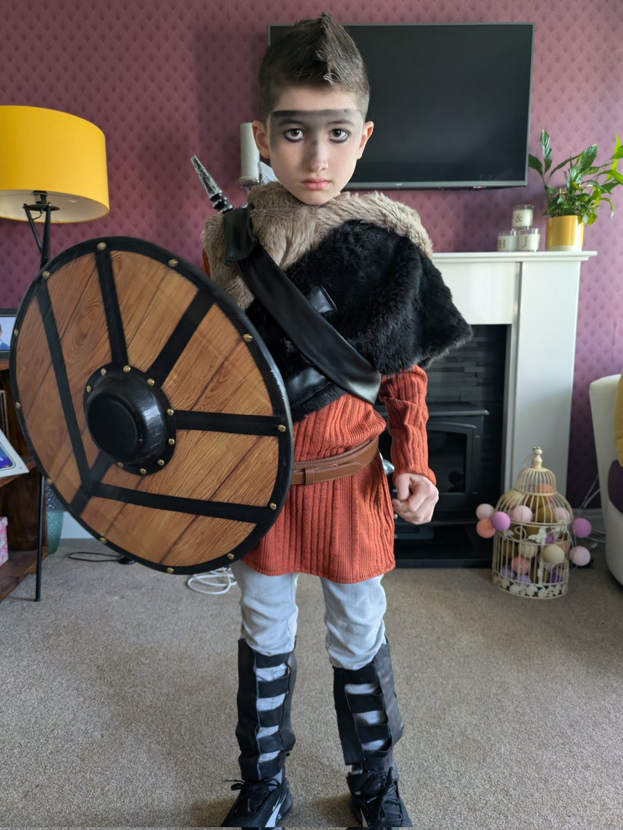 Hayley Rogers (@hayleyrogers80) on Twitter photo The former teacher in me will never turn down the excuse for a dress up day, and when we got the letter saying <a href="/HistOffThePage/">HistoryOffThePage</a> was coming to do a Viking and Saxon day; well, the challenge was accepted! The former teacher in me will never turn down the excuse for a dress up day, and when we got the letter saying <a href="/HistOffThePage/">HistoryOffThePage</a> was coming to do a Viking and Saxon day; well, the challenge was accepted!