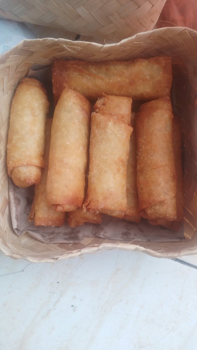 anisafnu's tweet photo. READY LUMPIA OLEH-OLEH KHAS SEMARANG https://t.co/s73MB7qoeW