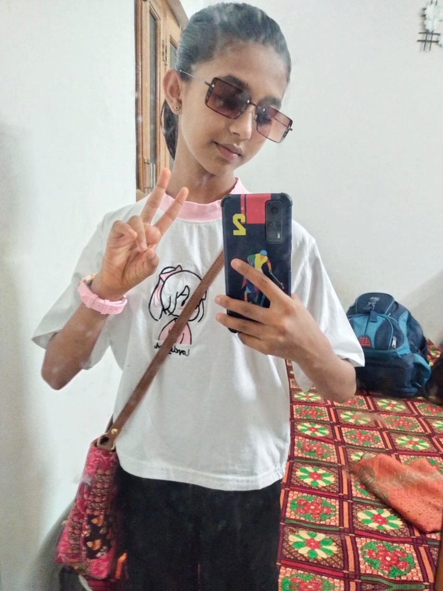 #HappyBirthdayChinuBeta♥️🎉🎂🍭🍬🍭💐