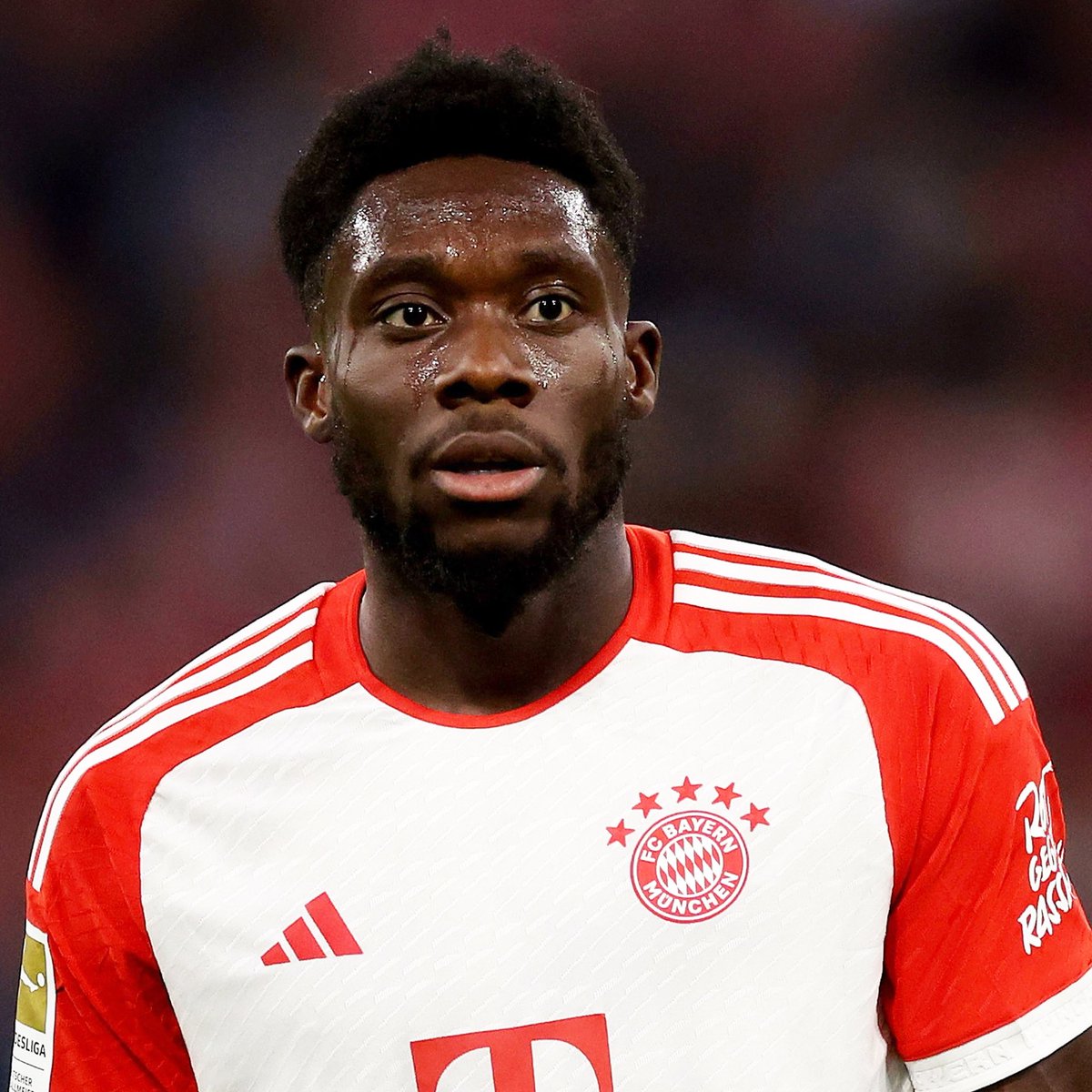 🚨 Bayern confirm Alphonso Davies has suffered ACL injury and he will be out for 6 months.

Dayot Upamecano will also be sidelined for several weeks with loose joints in his left knee.