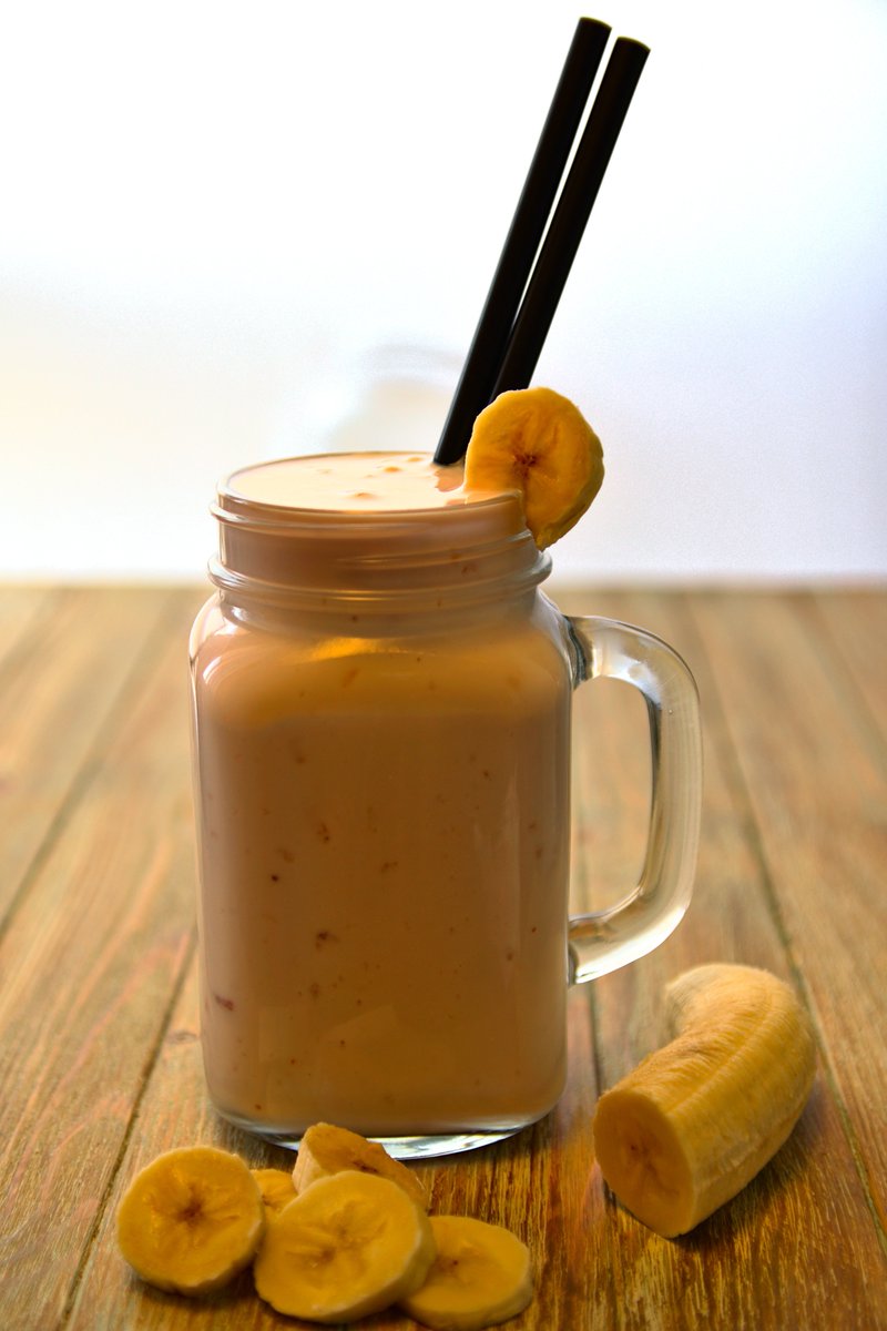 VinaysSmo's tweet photo. Hey Smoothers?

Let's share this week's #HealthySmoothieTip 

For some dairy-free creamy smoothie, blend some frozen bananas (or avocado) for a richer, silkier, texture!

This is a perfect vegan energy booster in line with #DairyFree goals for #HealthyLiving. 
@TheVeganSociety https://t.co/tPurCl98sN