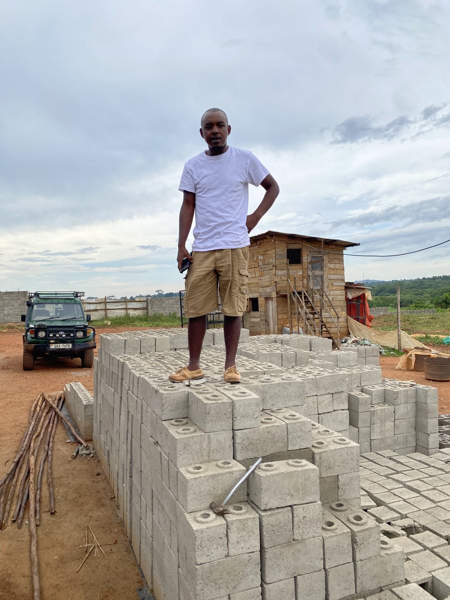ZIMBAZ06's tweet photo. Our very own Brian Osende is transforming Uganda’s construction scene! 🚀🔥. The Tafari Brick is; Stronger, eco-friendly, and cheaper to build with—this innovation is making homeownership more affordable. The future of building is here!
Read More🔗https://t.co/6wloKTTy1I https://t.co/nWjctrwitS