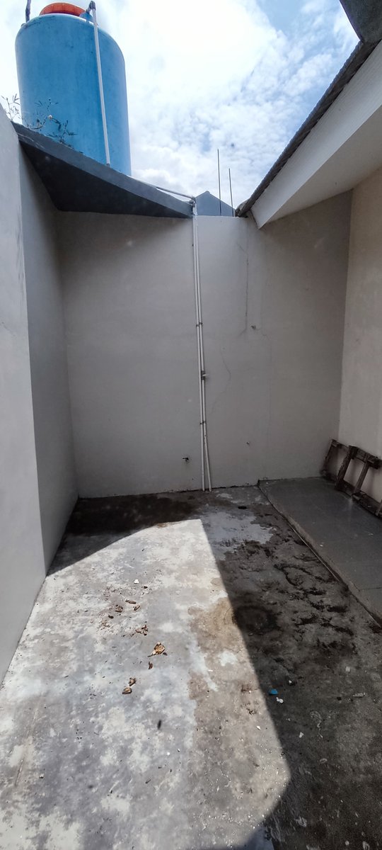Syadna24's tweet photo. @biasalahanakmud Bismillah. DIJUAL
Rumah di Kab. Bandung
Buana Cicalengka Raya 
LB/LT : 45/85
2 KT/ 1 KM
Cash 450jt
Take Over kredit DP : 100jt cicilan 3,4jt 12th lagi
boleh DP pakai mobil ertiga https://t.co/Ss3KaLAtBq