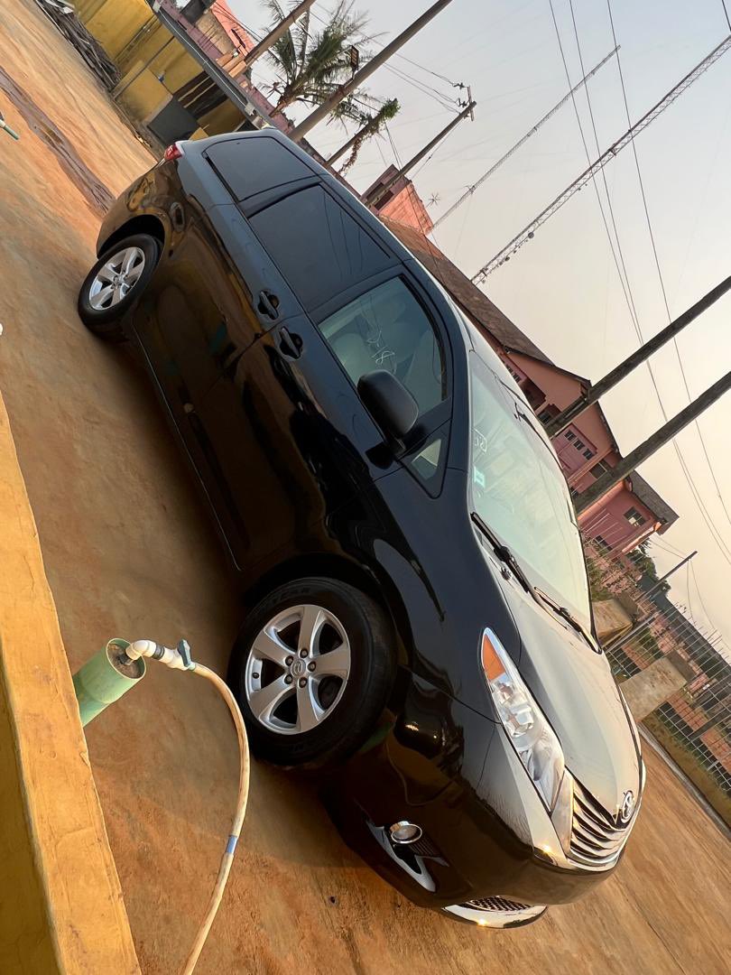 FlintAutos's tweet photo. Make: Toyota
Model: Sienna
Year: 2015
Trim: LE
Color: Black
Transmission: Automatic
Engine Capacity: 3.5ltr V6 Engine
VIN: On Request
Interior: Gray Fabric
Multimedia: CD Player
Backup Camera:✅
Alloy:✅
Fog Lights:✅
Keyless:✅
Condition:Foreign Used
Location: Ikorodu
Price: 25M https://t.co/Uf5LaYoes5