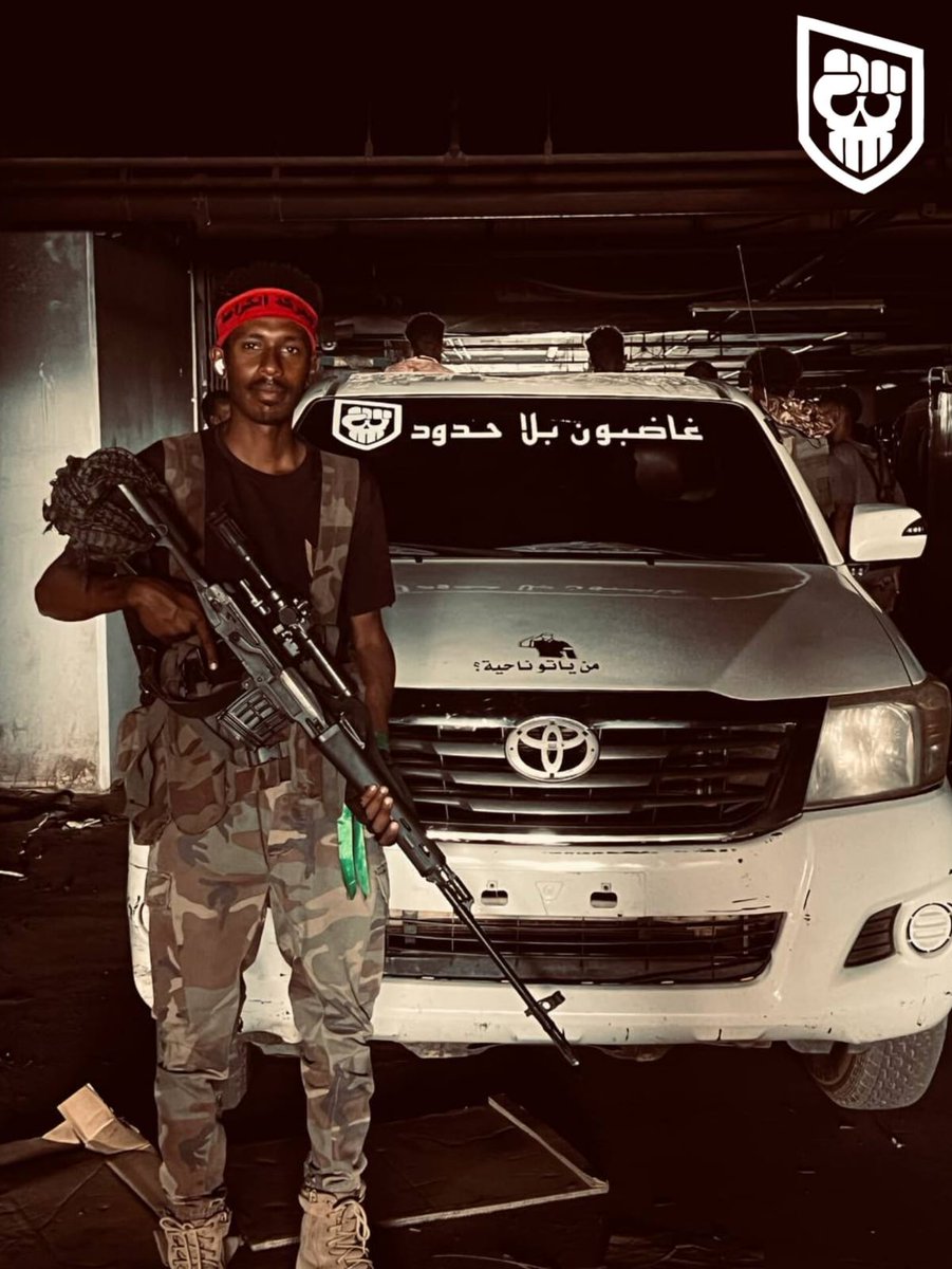 قلناها سابقاً سلماً ونرددها اليوم حرباً
"مافي مليشيا بتحكم دولة". 

#جند_الوطن_معركة_الوجود
#الكتائب_الثورية
#غاضبون_بلا_حدود"غ.ب.ح".