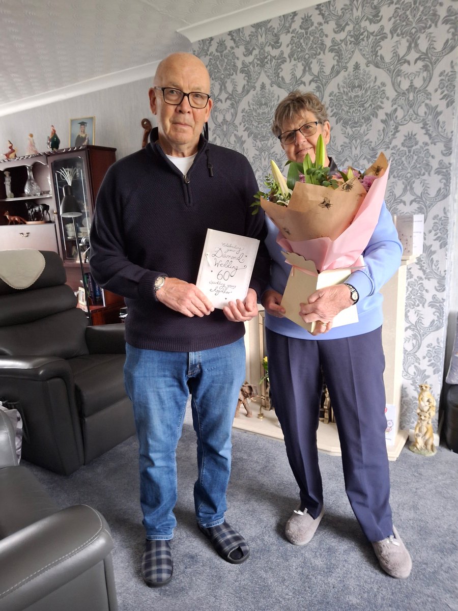 CefnCouncil's tweet photo. πβ¨ 60 Years of Love! β¨π
Huge congratulations to Mr. & Mrs. Harrison on their Diamond Anniversary! π₯π
Chairman Phil Vaughan presented a lovely bouquet from Maypole Florist on behalf of Cefn Community Council. ππ
#DiamondAnniversary #60YearsOfLove #CefnCommunityCouncil https://t.co/px4y8nzzJs