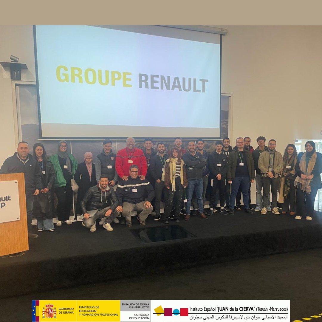 iejdlc_ma's tweet photo. Nuestro alumnado de 2º del GS de Robótica Industrial realiza sus prácticas de FCT en Renault Tánger. Una magnífica formación para su futuro profesional, gracias a la firma del convenio realizada en junio de 2024 por la directora del centro, Raquel Sánchez, y la compañía Renault. https://t.co/dVOUnog84i