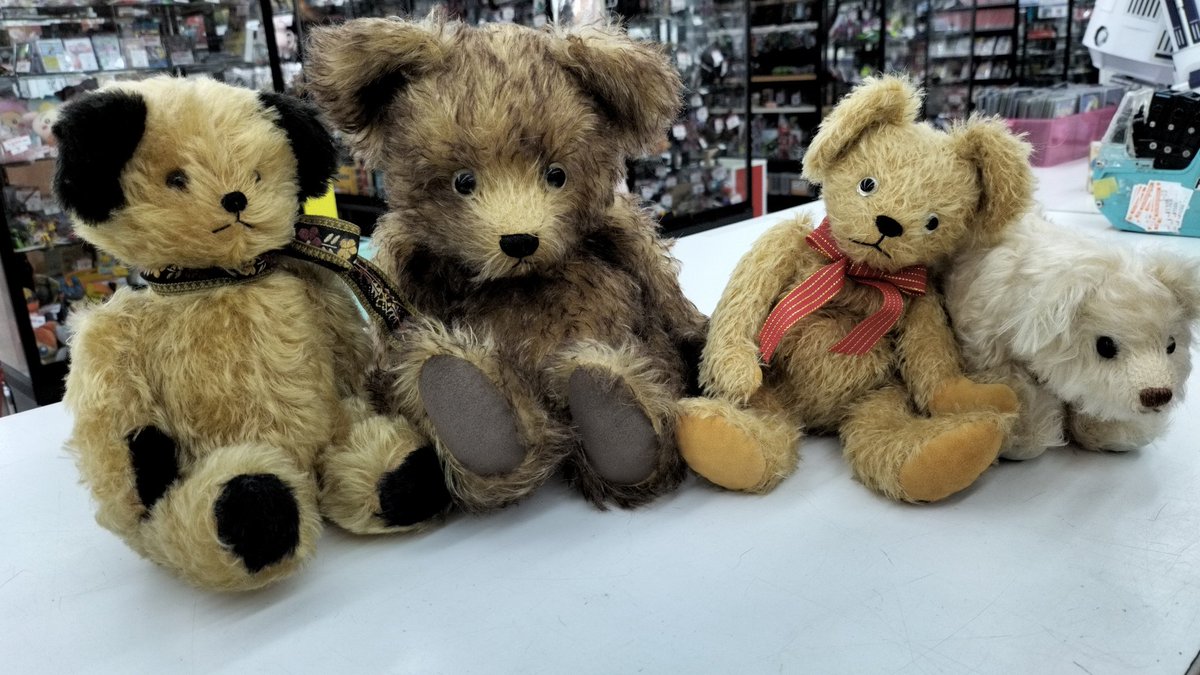 hbnagatsuta's tweet image. アンティークなテディベアが入荷しました！
#ぬいぐるみ　#テディベア　#knickerbocker #ホビーオフ