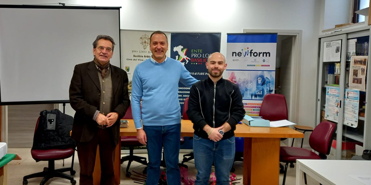 prolocobas's tweet image. Al via a #Barile presso la sede #prolocobarile il corso di #formazione  &quot;Operatore della Promozione e dell&apos;Accoglienza Turistica grazie all&apos;accordo tra Ente #proloco #basilicata e #newform 👌
