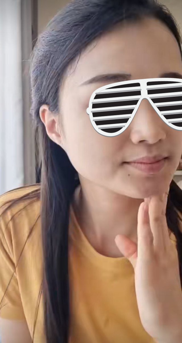 elavris's tweet photo. Nih yang penasaran sama penampilan aku no hairdo no make up. Kalian lebih suka ini atau aku dandan aja? https://t.co/lOsA3bPblE