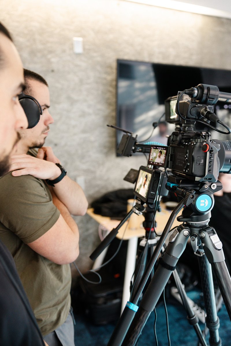 samouraicoop's tweet photo. Last week, our media team was in San Francisco for #EthSF !🌉
We shot 8000 RAW photos and delivered+1000 graded photos and shot +2to of video footage : 12 interviews & 1 event. 🥷 https://t.co/VLcHBjlMbR