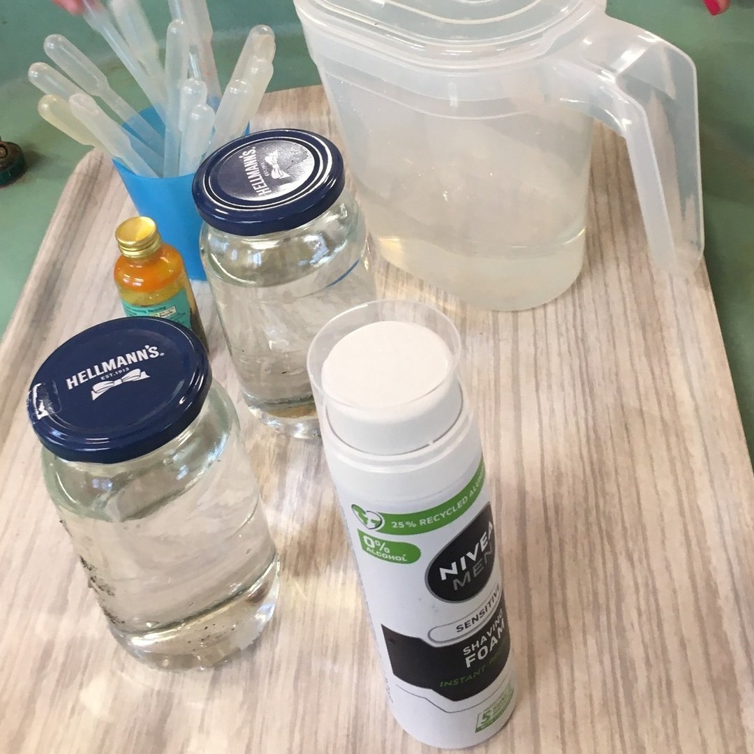 Before and after making rain #ScienceForKids #learningismessy instagr.am/p/DHqI5FmiMOn/