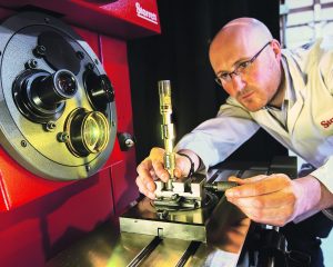 ☑️𝗟𝗶𝗳𝗲 𝗼𝗻 𝘁𝗵𝗲 𝗘𝗱𝗴𝗲
The 3 Edge detection systems available on Starrett UK Metrology optical comparators provide accuracy for manufacturers where precision is vital. lnkd.in/euWq5V5a.

#measurement #ukmfg #supportukmfg #inspection