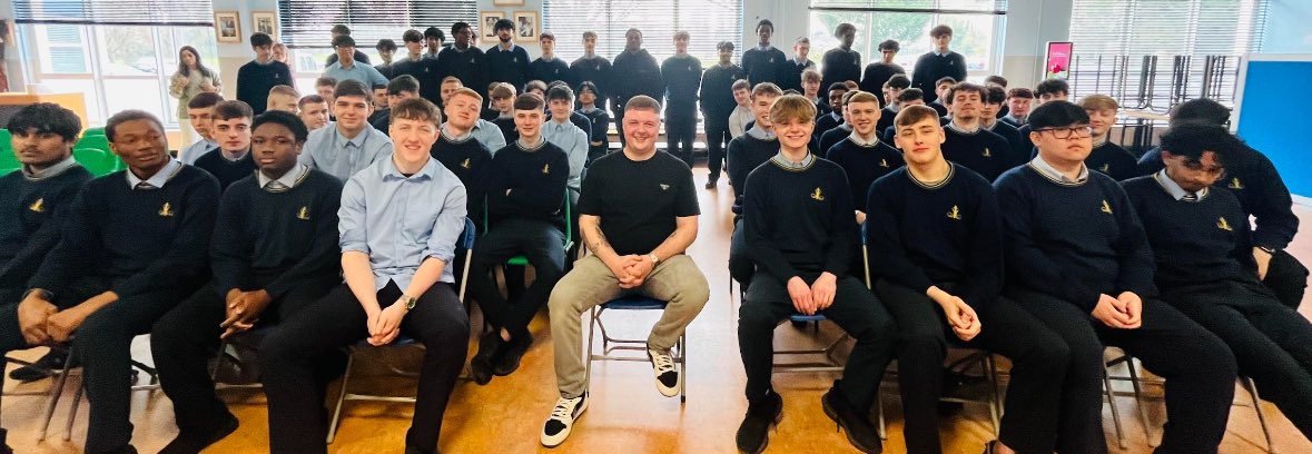 DugganMs's tweet photo. Last Friday, we welcomed past pupil Daniel Galvin in to talk to our senior students about his business Pure Power Nutrition. He explained all the elements to being the successful entrepreneur he is and the challenges he faces. We look forward to having him in again! ✨ https://t.co/JJTVe6jqH4