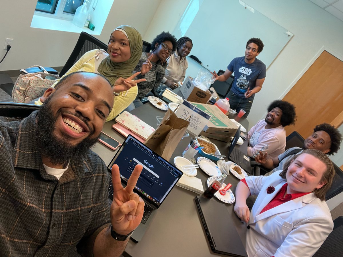 BDPAMemphis's tweet image. BDPA Memphis Collegiate Meeting Recap - mailchi.mp/9c9c56e81e98/w…

BDPA’s Collegiate Meeting showcased tech growth for college students through mentorship, workshops, and competitions. Join us as we build skills and community in Memphis! 
#BDPA #TechStudents