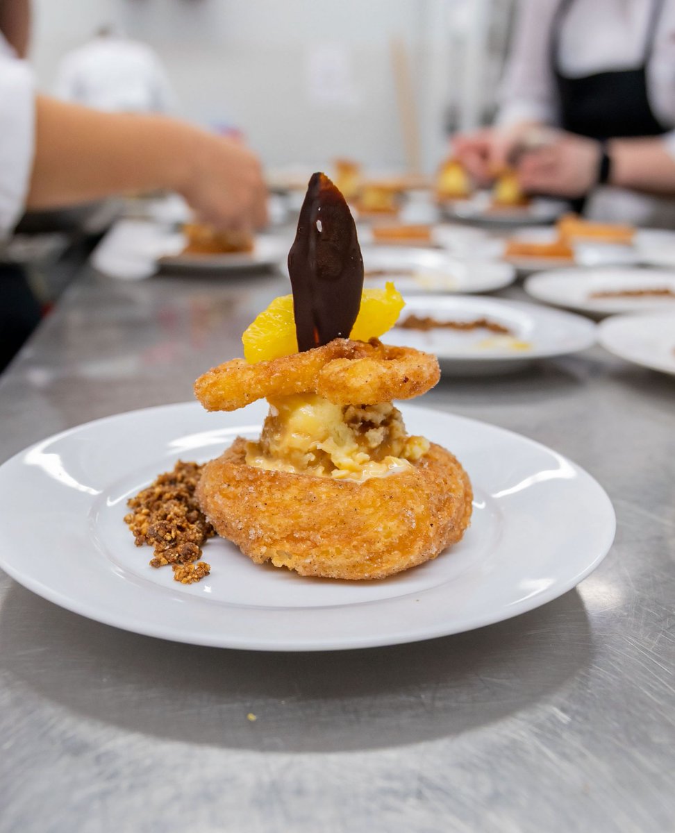 From kitchen basics to advanced techniques with emphasis placed on quality, creativity and presentation.⁠ Our students get hands-on learning with the opportunity to explore and create!
⁠
#cheftraining #chef #culinarytraining #culinarystudent
