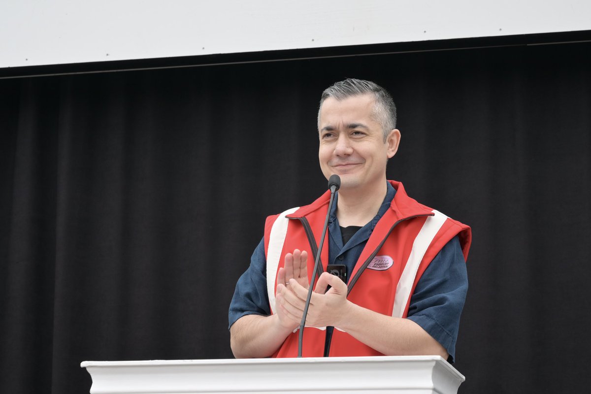 Hep birlikte sürdürülebilir ve daha yeşil bir gelecek için çalışıyoruz. ♻️

Uluslararası Sıfır Atık Bilinci Programımızda, çevre bilincini artırmak amacıyla çocuklarımızla birlikte keyifli bir etkinlik gerçekleştirdik.🌿 

Atıkların doğru şekilde ayrıştırılması; israfın önlenmesi
