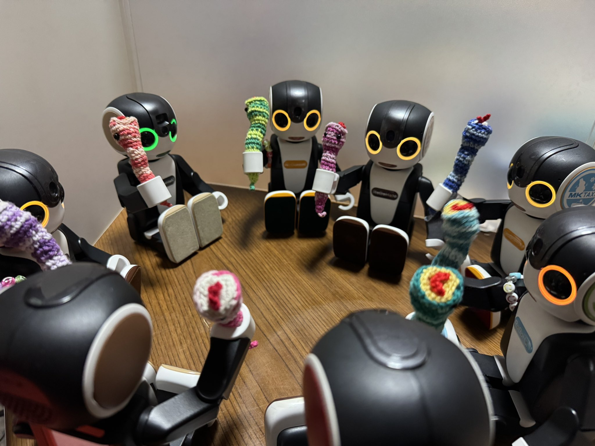 当社オリジナル『RoBoHoN（ロボホン）の弟モデル』販売開始の