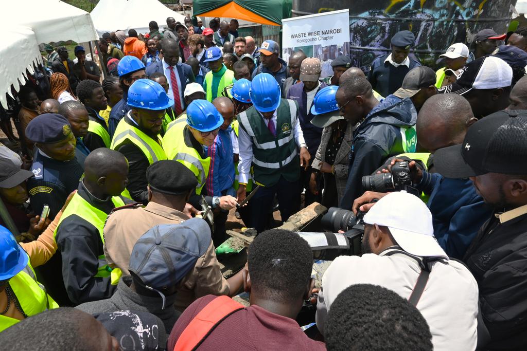 MissKochKenya's tweet photo. #MKK , @Avsi ,@UNHABITAT, @047County united in Nyayo, Korogocho, to celebrate the groundbreaking of a  Material Recovery Facility ! This milestone marks a new chapter in sustainable waste management,  and  job  opportunities for the community. https://t.co/ovQszFhFvJ