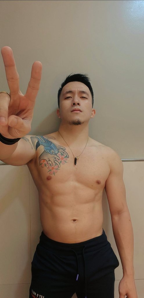 JohnYu29's tweet photo. I want to suck you slowly . kiss you all over your hot body and f*ck . #cravings 🤤🤤🤤🤤🤤🥹🥹 https://t.co/ezgDAzPlwZ