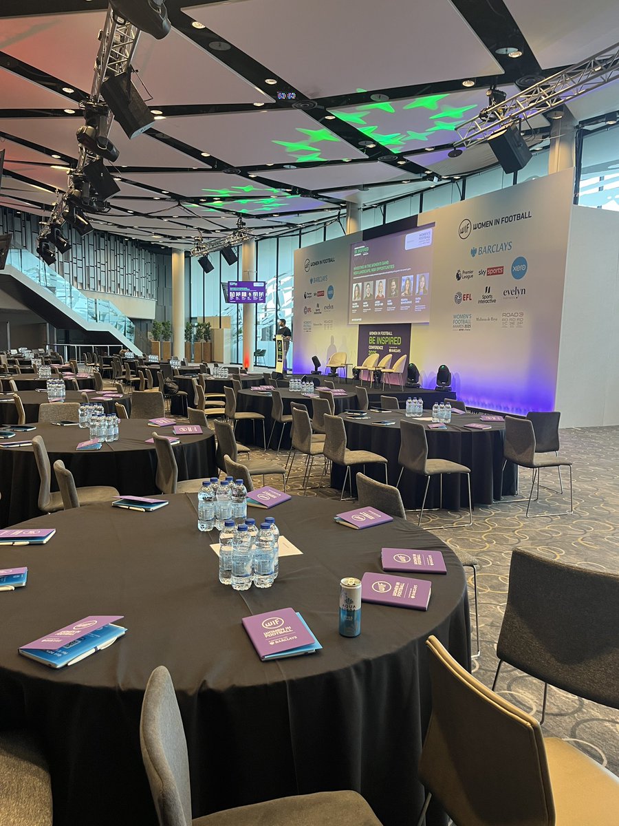 Emma Roberts tweet media