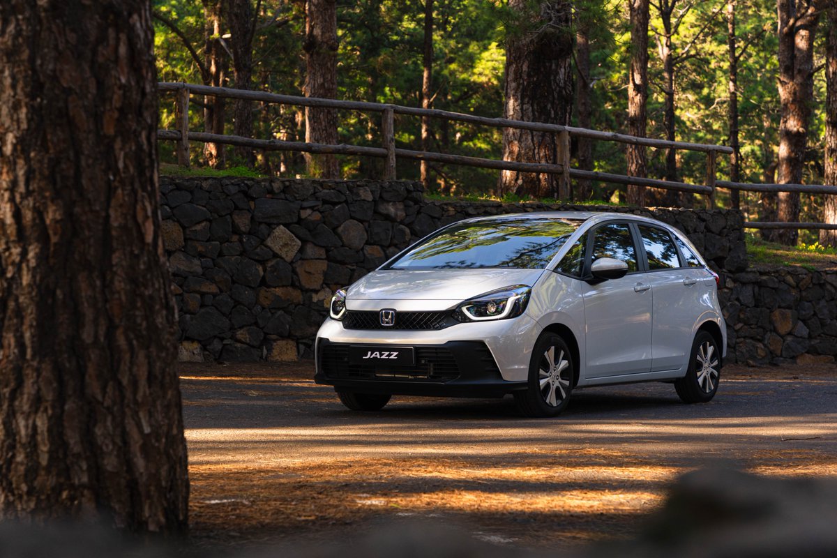 TU DÍA EN LA CIUDAD ES MÁS FÁCIL CON EL HONDA JAZZ

La vida cotidiana con el Honda Jazz es descubrir cada día una nueva razón para disfrutar al volante. 

Noticia completa: hondacanarias.com/cars/experienc…