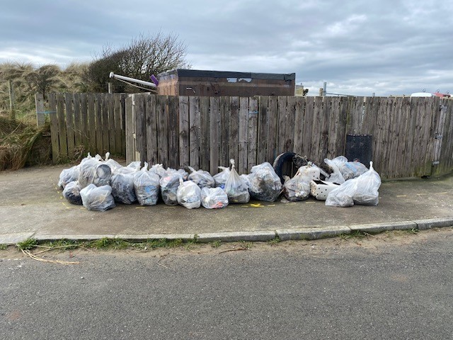 Down High School tweet media