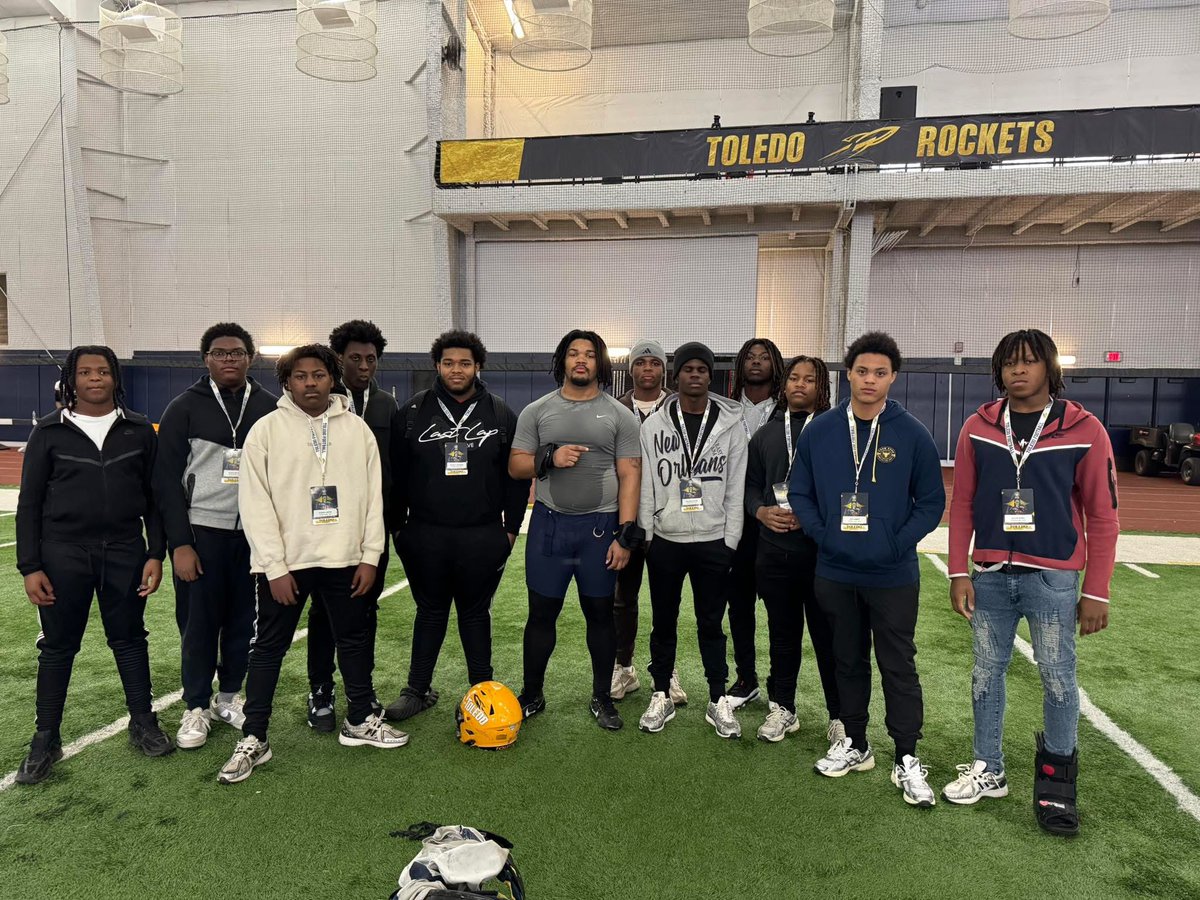 Ecorse Football (@ecorsefootball) on Twitter photo The Ecorse Raiders football team visited <a href="/ToledoFB/">Toledo Football</a> yesterday for spring practice! They had the chance to connect with freshman DL <a href="/JordinFarrow_90/">Jordin Farrow</a> to discuss the transition from high school to college football. #GoRaiders #SpringPractice #CollegeBound #WinTheDay The Ecorse Raiders football team visited <a href="/ToledoFB/">Toledo Football</a> yesterday for spring practice! They had the chance to connect with freshman DL <a href="/JordinFarrow_90/">Jordin Farrow</a> to discuss the transition from high school to college football. #GoRaiders #SpringPractice #CollegeBound #WinTheDay