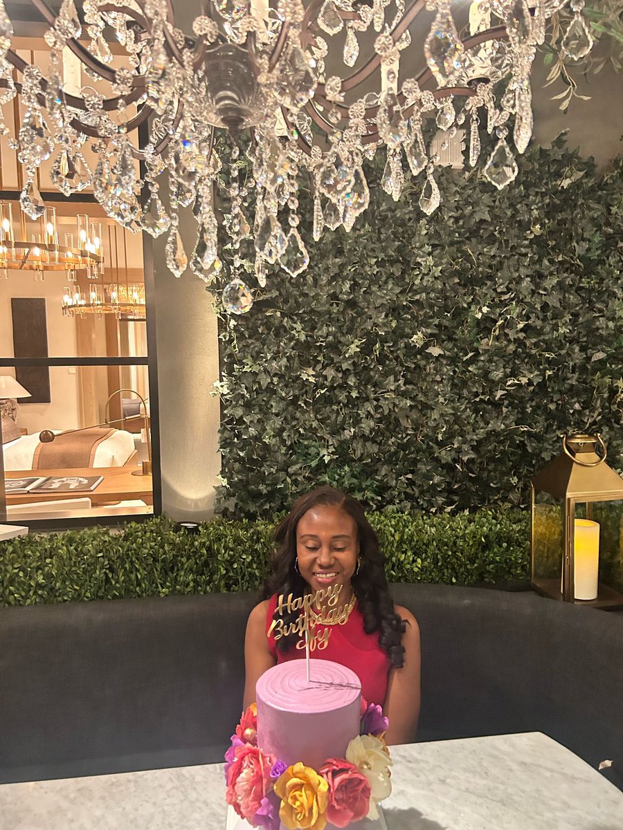 _godflo's tweet image. happy birthday my sweet mother ♥️