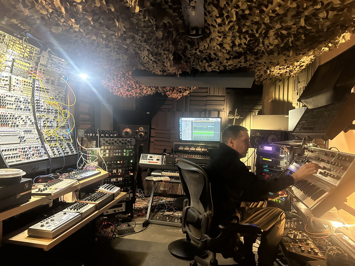 DM for tuition/recording/mixing sessions 🧨