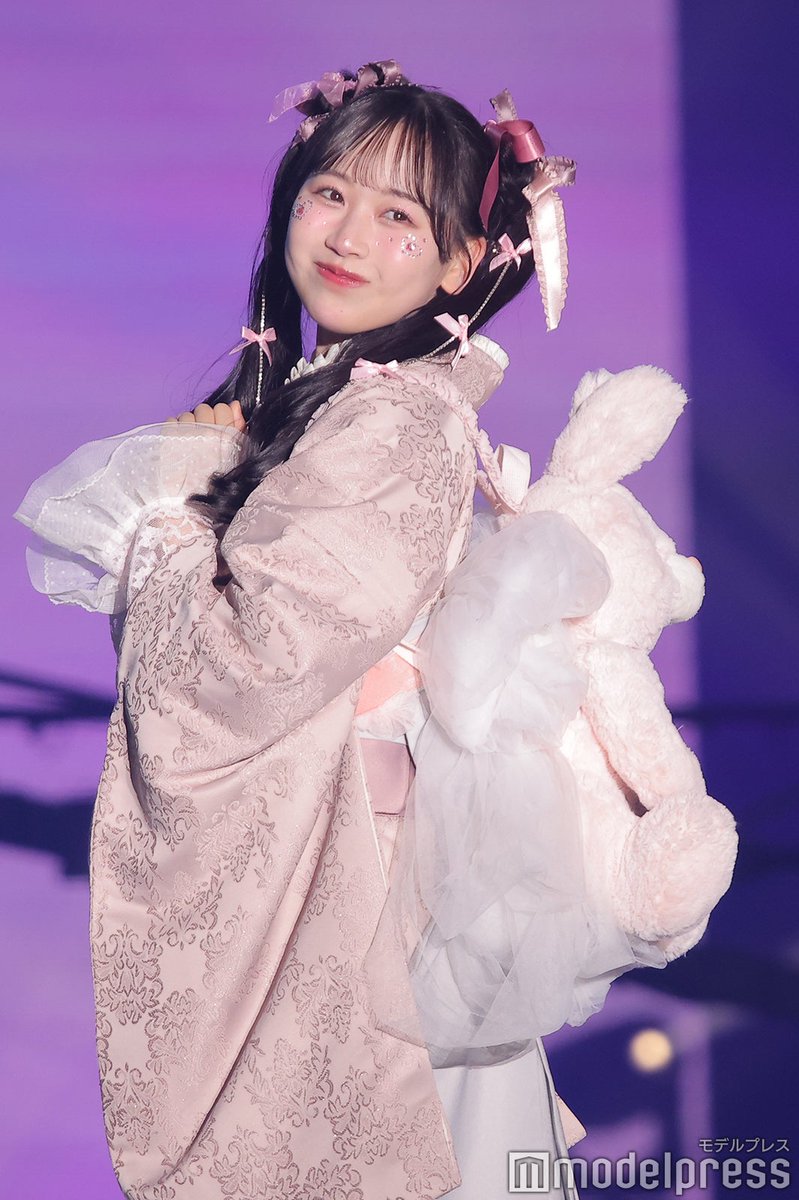 確認用　松本かれん 🛋️ 𝙋 𝙍 𝙀 𝙎 𝙀 𝙉 𝙏 𝐋𝐀𝐑𝐌𝐄 𝟎𝟓𝟗オフショット🌙 《松本