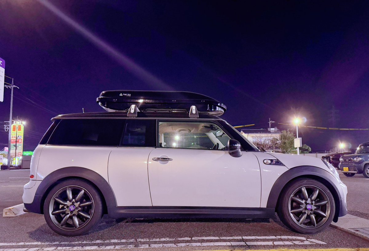 peko_sw1's tweet image. 夏タイヤに戻しました。

寒の戻り、とか無しでお願いします🙏

やっぱ8スポークよねぇ☺️

廃盤になる意味が分からん（個人的見解です、異論は認める）

 #MINI
 #クラブマン
 #MINILITE