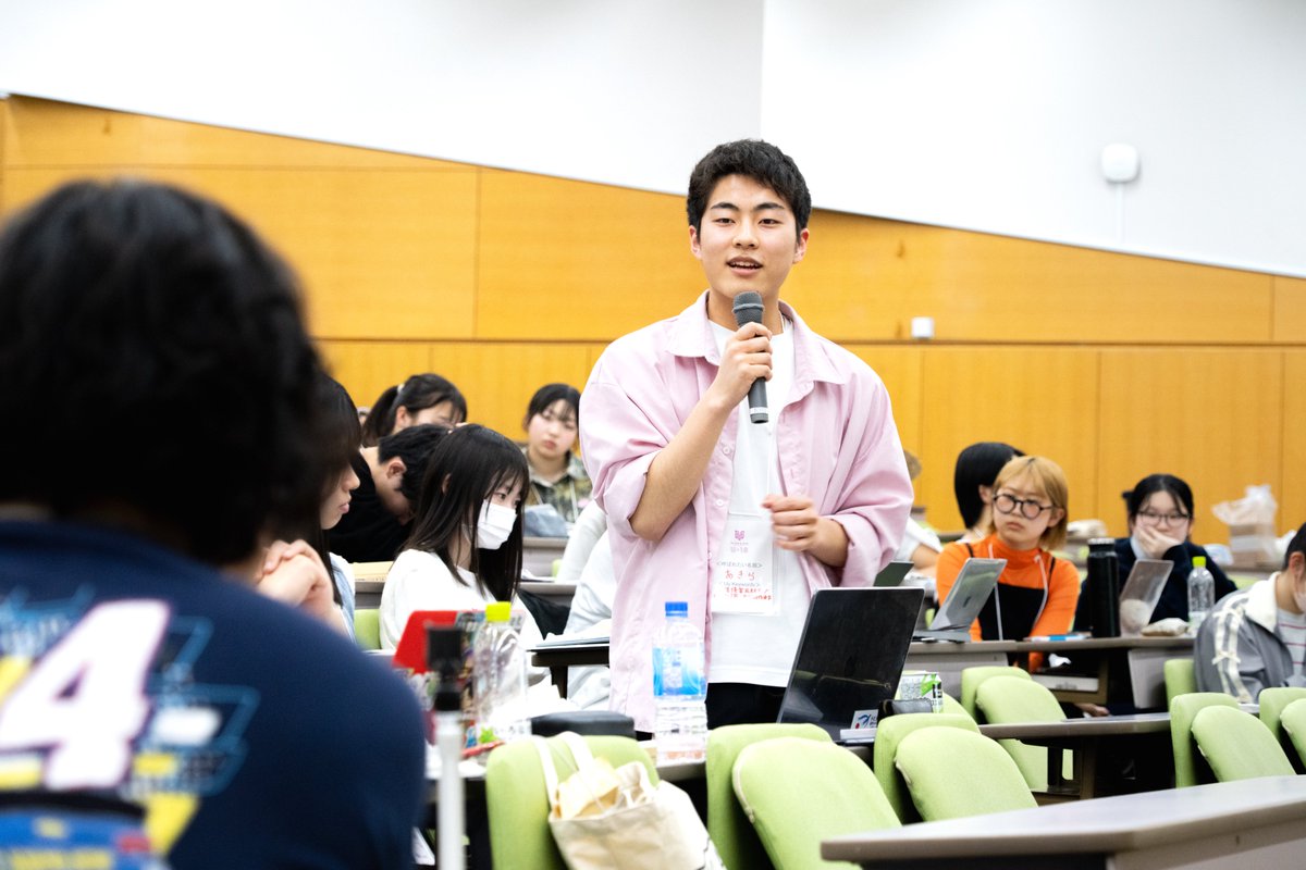 makers_univ_u18's tweet image. 【佐俣アンリさんの公開メンタリングを実施しました】  

「共同創業パートナーの選び方」という具体的な質問から「単一的なゴールを掲げることは本当にいいのか？」「起業家が作りえる良い未来とは？」などの質問まで、初日から、情熱的なメンタリングが繰り広げられました。 

#makers_u18