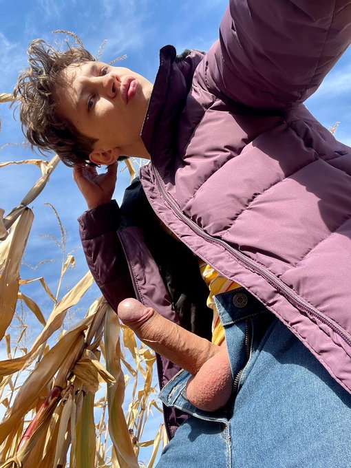 Watch light_dante's leaked NSFW photo on TwXstars