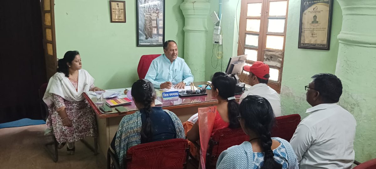 MP_JanAbhiyan's tweet photo. #MPJAP के मान उपाध्यक्ष (राज्यमंत्री दर्जा) श्री @mohanjinagar जी द्वारा जिला कार्यालय बैतूल का निरीक्षण कर जिले में की जा रही गतिविधियों के सम्बंध में जानकारी प्राप्‍त की एवं #जल_गंगा_संवर्धन_अभियान_2025 हेतु दिशा निर्देश प्रदान किये। @DrMohanYadav51 @CMMadhyaPradesh @JagdishDevdaBJP @bakullad @MIB_India @deptpesmp @JansamparkMP