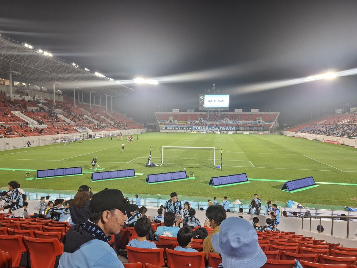 今つきました！
がんばって応援します😊

#FC大阪