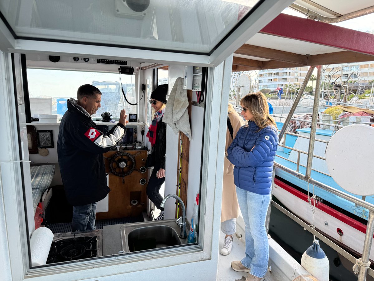 EU_MARE's tweet photo. Following productive exchanges at the Monitoring Committee for the 🇪🇺#EMFAF programme in 🇨🇾Cyprus, DG MARE 🐠visited a fisher’s boat in Larnaca, modernised with #EMFAF support ⛴️🐟 https://t.co/a5q2RUl40K