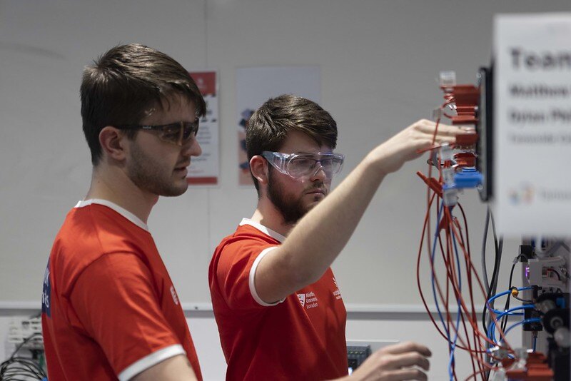 Ready to compete in the #WSUKComps2025? Make sure you check the entry stage deadlines so you stay on track: eu1.hubs.ly/H0hHKDs0. Once you’ve signed up, the WorldSkills UK Learning Lab is your go-to resource for getting competition ready with ease.