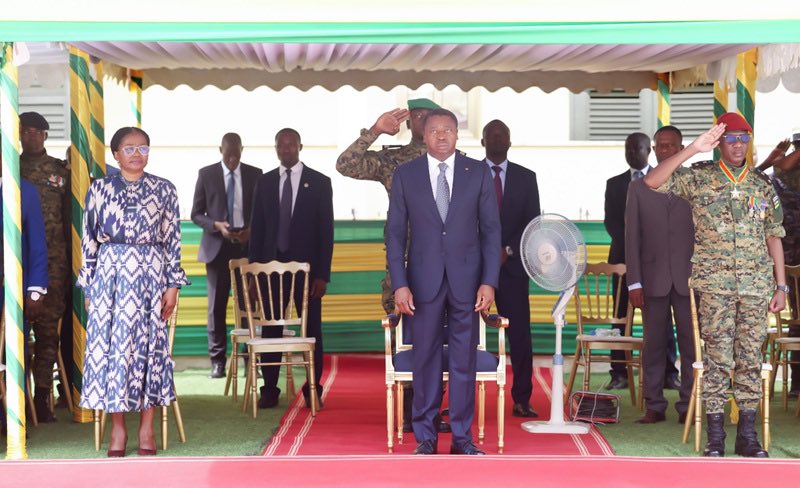 Le Président de la République, Faure Essozimna Gnassingbé a été l’invité d’honneur à une cérémonie d’hommage au Père de la Nation marquée par une conférence scientifique organisée ce 25 mars 2025 à Lomé, couplée d’une cérémonie de décoration des forces de défense et de sécurité.