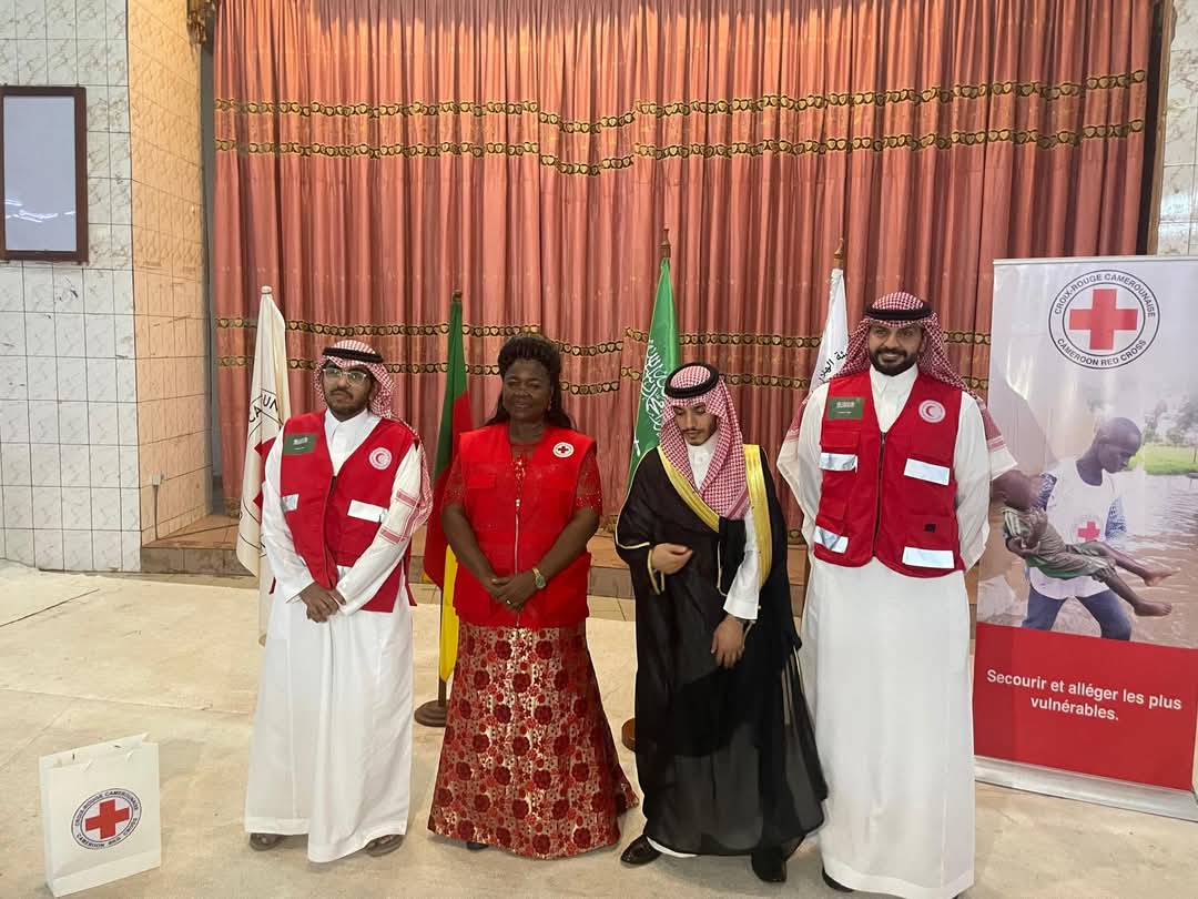 Nous témoignons notre gratitude à l'Autorité du Croissant-Rouge Saoudien qui a doté la Croix-Rouge Camerounaise de deux ambulances médicalisées réceptionnées le 25 mars.