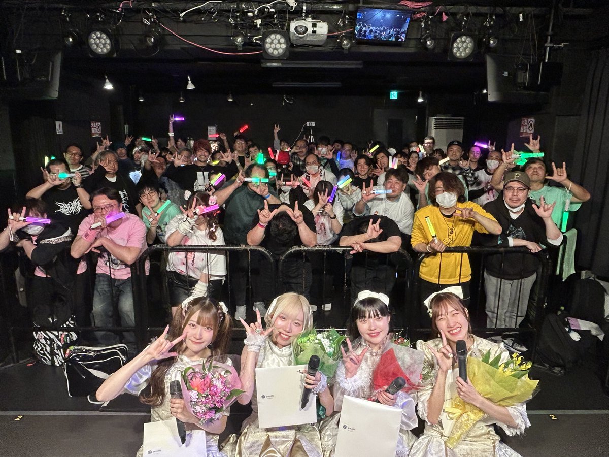 Piuuuu_official's tweet photo. 以上！私たちPiuuuuでした！🤟🏻
1年半本当にありがとうございました！！ https://t.co/Pw2qtJcOP2