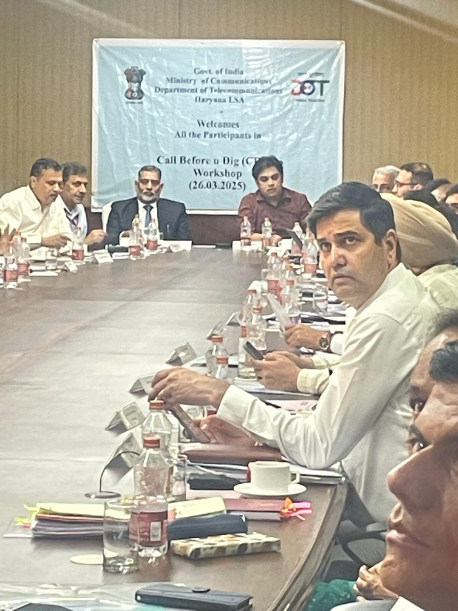 haryana_lsa's tweet photo. Workshop on CBuD Mobile App utilization was organized by DOT, Haryana LSA on 26 Mar.25. Spl. Secretary IT, Govt of Haryana, officers from various Departments of the State, Centre &amp; TSPs attended Workshop. SSIT Haryana &amp; Add DGT DOT Haryana urged participants to enhance use of App https://t.co/qdr6enANKG