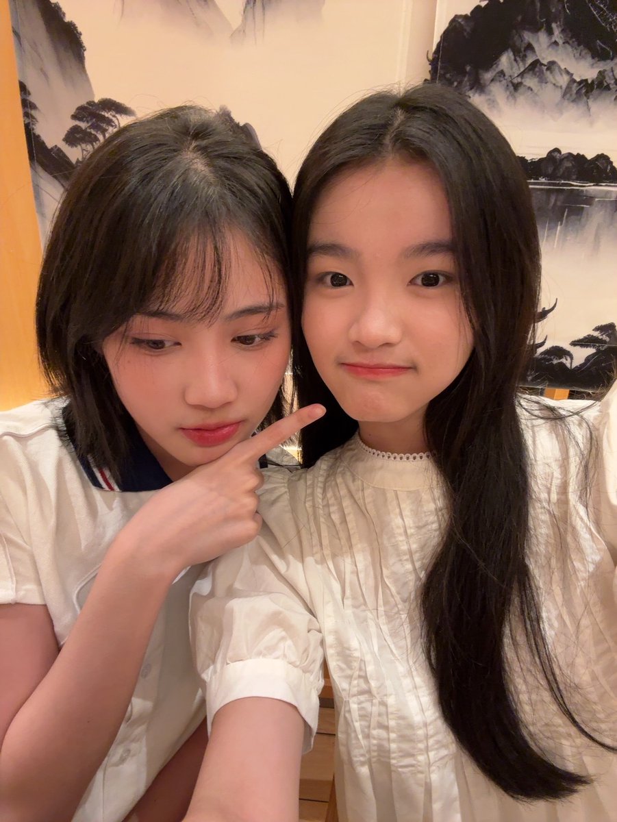 CErine_JKT48's tweet photo. siapa yang lagi #bUGber 🫨 https://t.co/jm9zmMr8N5