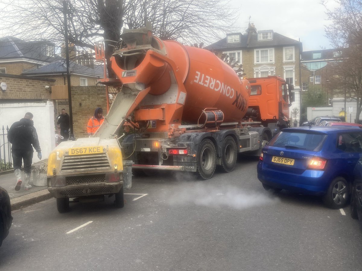 Residents First-RBKC (@saynotonuisance) on Twitter photo Would you like to explain this <a href="/imixconcrete/">iMIX Concrete</a>? Where’s health and safety and the so-called considerate construction? <a href="/H_S_E/">Health and Safety Executive</a> @rbkc <a href="/CCScheme/">Considerate Constructors Scheme</a> #CavalierConduct #Illegal Would you like to explain this <a href="/imixconcrete/">iMIX Concrete</a>? Where’s health and safety and the so-called considerate construction? <a href="/H_S_E/">Health and Safety Executive</a> @rbkc <a href="/CCScheme/">Considerate Constructors Scheme</a> #CavalierConduct #Illegal