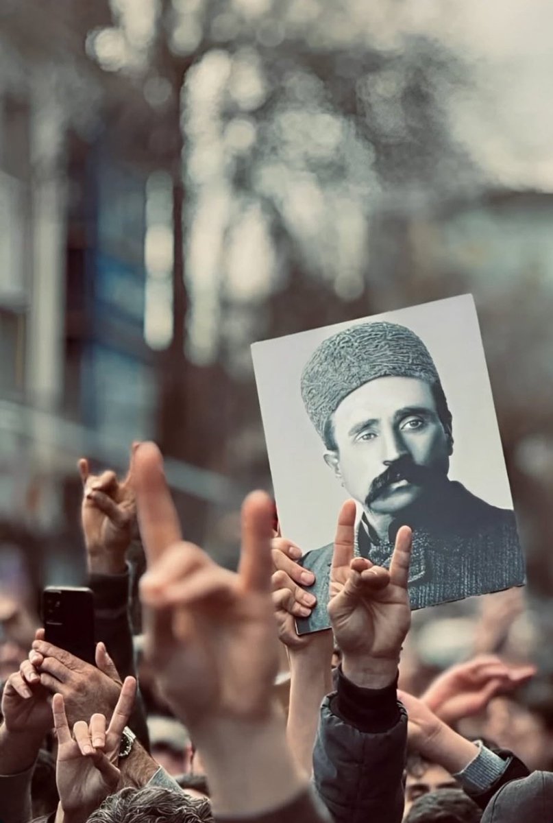 "Emret: Kanı çekilmiş damarlarla dolaşalım;  
Bir an senin izinden saparsak kahrolalım!"