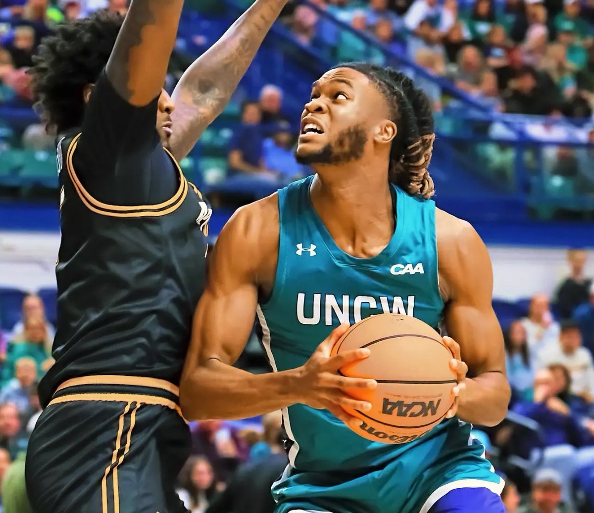 UNC Wilmington post Khamari McGriff has entered the Transfer Portal <a href="/On3sports/">On3</a> has learned

The 6-9 grad transfer from Tallahassee, Florida averaged 11.5 points and 1.1 blocks this season.

on3.com/transfer-porta…