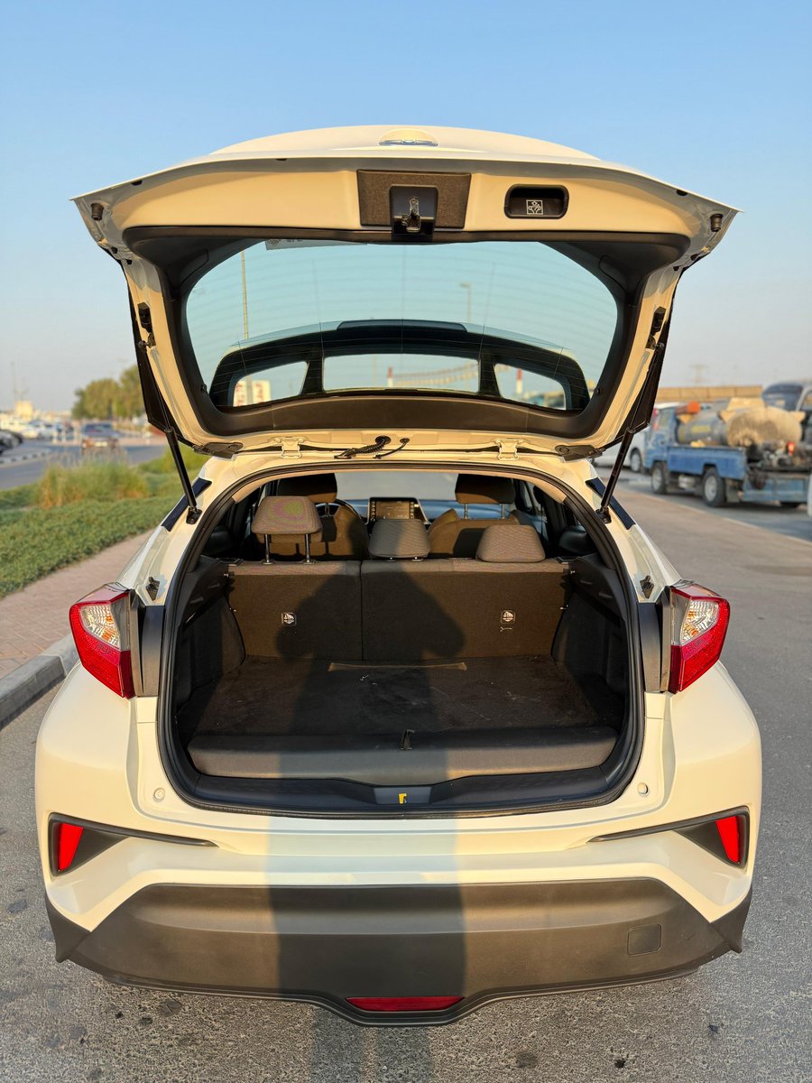 swattace's tweet image. With SWATTACE you can order this TOYOTA C-HR XLE Hybrid🚘
Press your order to day ! 
#cars #swattace