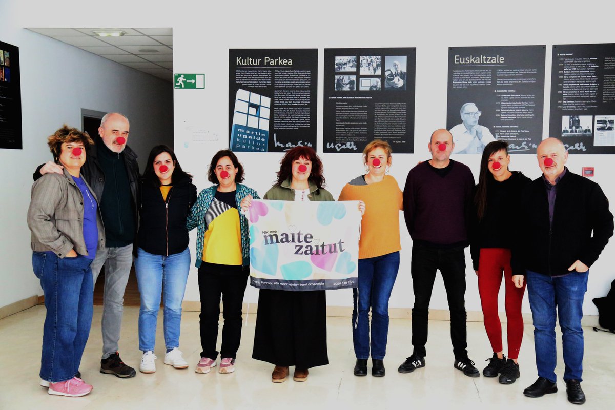 🤡 Maiatzaren 3an, Pirritx, Porrotx eta Marimototsi (<a href="/KatxiporretaEus/">Pirritx Porrotx eta Marimotots</a>) omenaldia egingo diegu #MaiteZaitut Festan. Euskalgintzaren Kontseiluko kideok ere han izango gara!

🎫 Sarrerak eta informazio guztia👉 nikeremaitezaitut.eus 

#GukEreMaiteZaituztegu