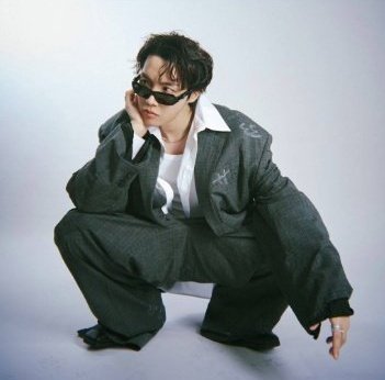 thealvsbts's tweet photo. —"MONA LISA" DE #JHOPE DEBUTA EN EL PUESTO #8 EN LA LISTA DE DESCARGAS DE CANCIONES DE BILLBOARD JAPÓN! 

CONGRATULATIONS J-HOPE  
#MONALISA8onBBJapanDS 
#jhope_MONALISA https://t.co/bdnOMZRCEJ