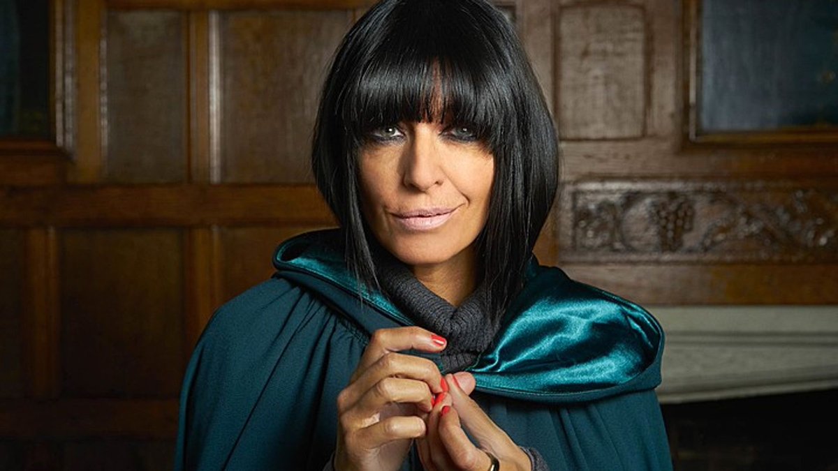 The Traitors host Claudia Winkleman took home the Outstanding Achievement trophy at the 2025 Royal Television Awards! 🏆